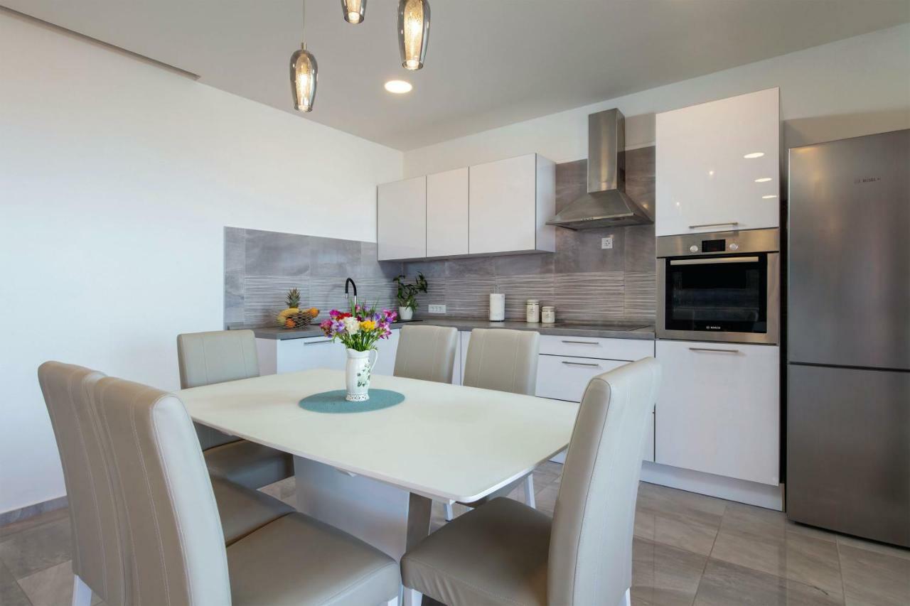 Luxury apartment Nora Podstrana Extérieur photo