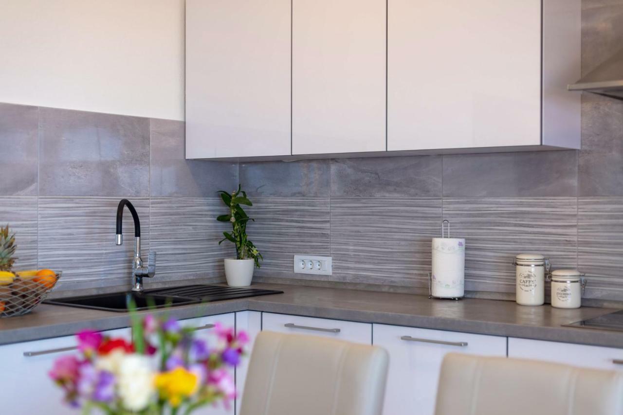 Luxury apartment Nora Podstrana Extérieur photo